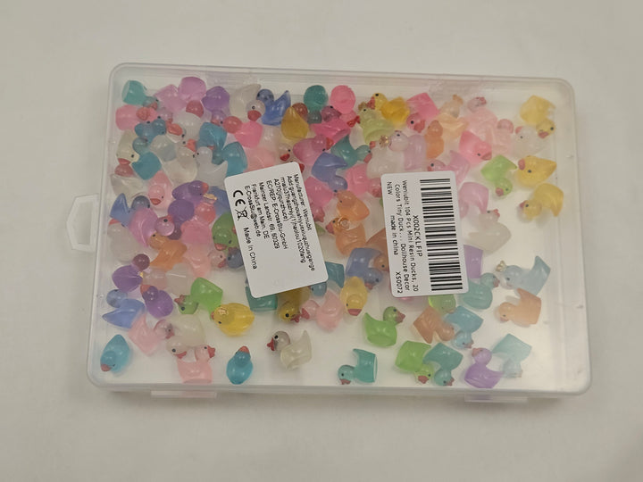 Set 104 figurine mini rațe din rășină, fosforescente, 20 culori, 1,5 x 1,7 cm, pentru decor acvariu și grădină miniaturală
