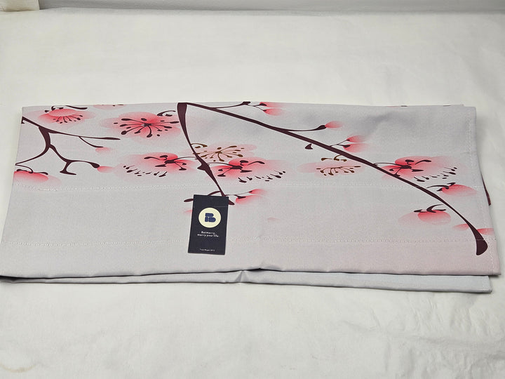 Draperie scurtă decorativă pentru fereastră, model flori de cireș și ramuri de prun, 132 x 46 cm, roz