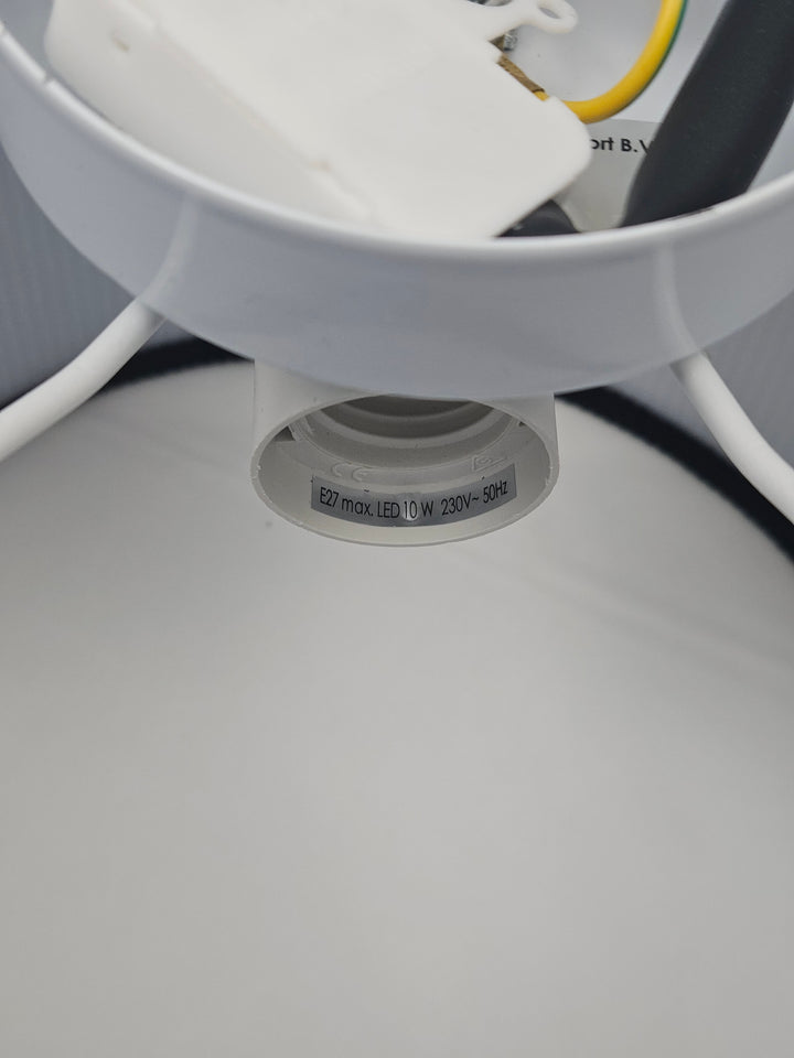 Plafonieră cilindrică, abajur din reiat, Ø 22 x 17 cm, soclu E27 pentru bec LED, negru