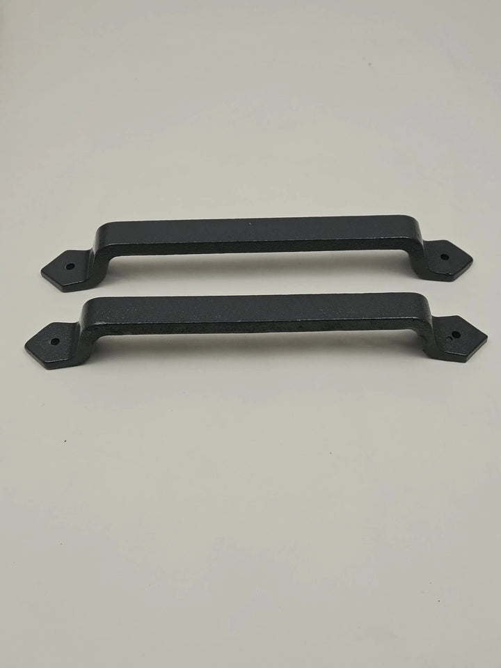 Set 2 mânere pentru ușă glisantă din fontă, 28 cm, distanță între găuri 24 cm, finisaj lăcuit, gri