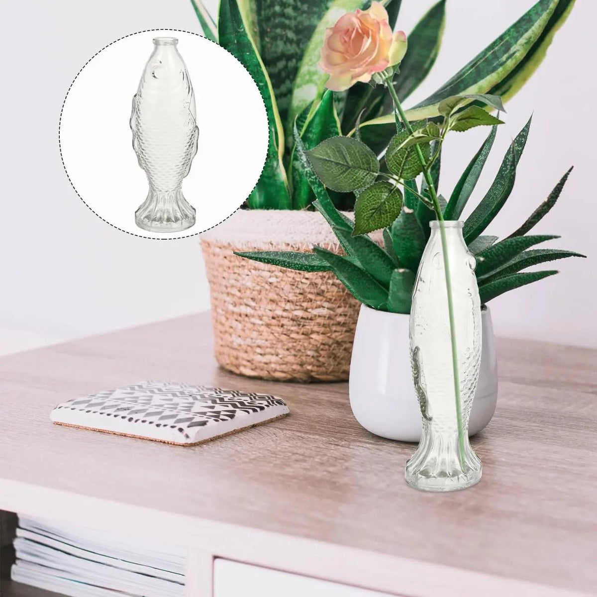 Set 2 vaze decorative din sticlă, formă de pește, cu dop din plută, 26 x 10 cm, transparente