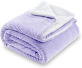 Patura sherpa reversibila cu textura tip fagure, fleece, 220 x 240 cm, mov