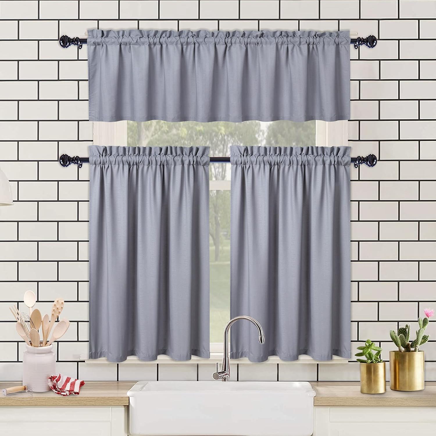 Set 2 perdele scurte, model în relief, 76 x 91 cm, rezistente la apă, gri
