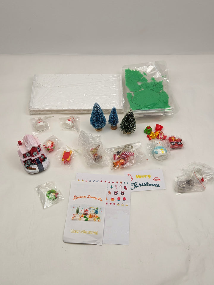 Set decorațiune de Crăciun cu figurine din rășină, scenă mini de iarnă luminoasă, nisip modelabil, lumini LED
